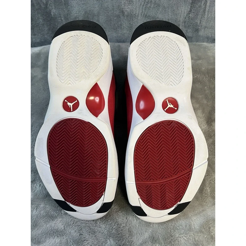 Size 9.5 - Air Jordan Team Showcase Gym Red Black
